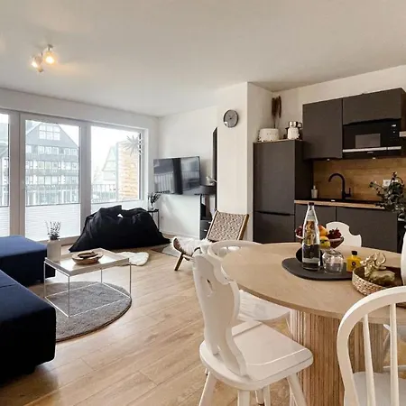 Gebirgsresort - 3 2 3 *