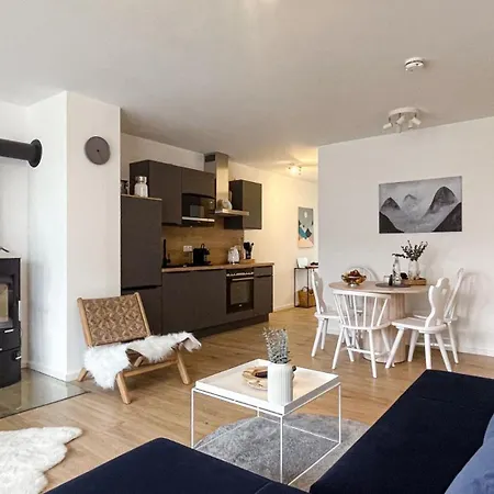 Gebirgsresort - 3 2 3 Apartment