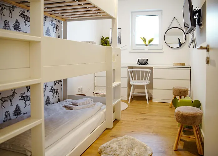 Gebirgsresort - 3 2 3 Appartement *